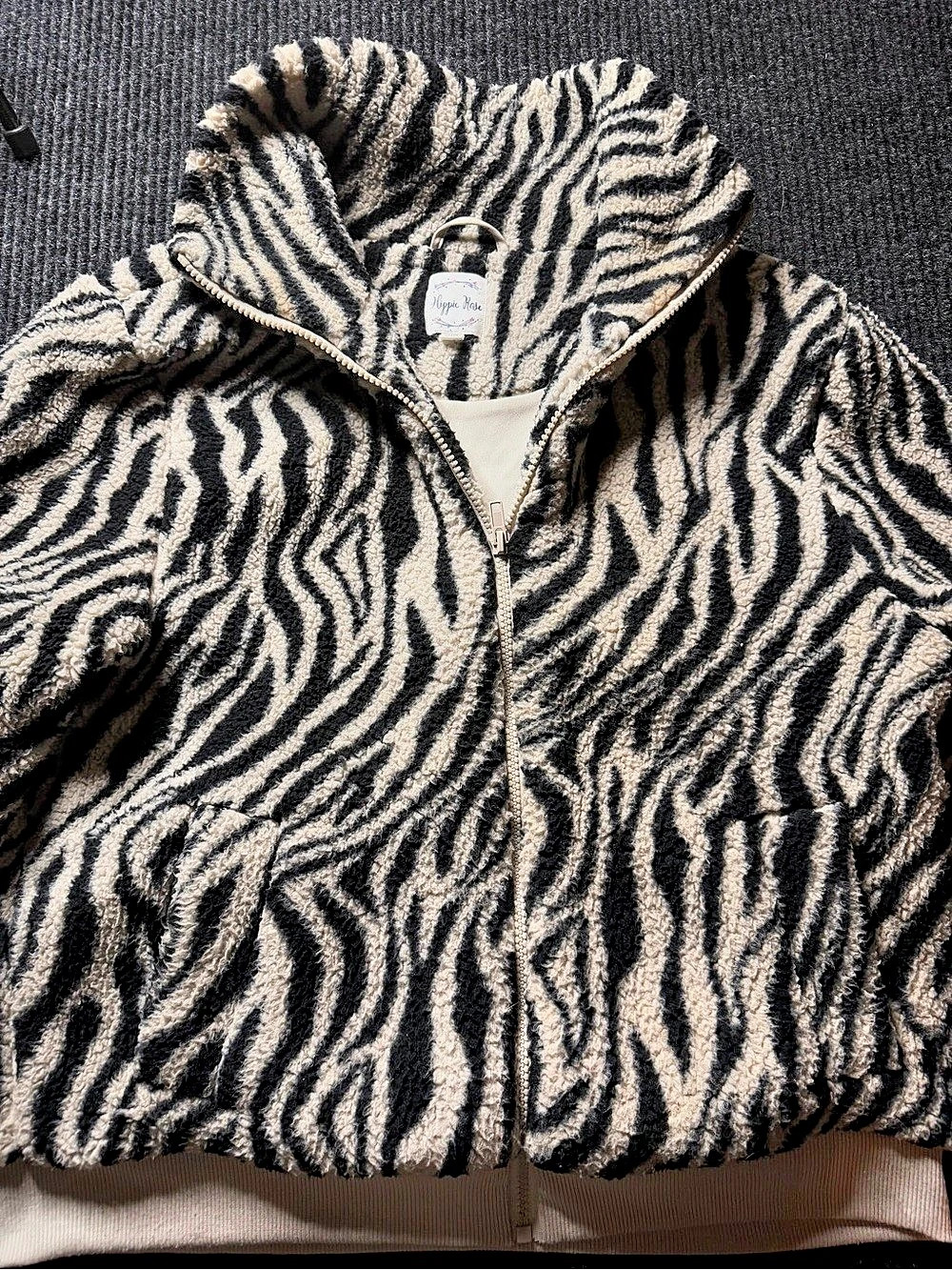 Hippie Rose Zebra Print Sherpa Fleece Jacket Zip Front Mock Neck Cream Black M